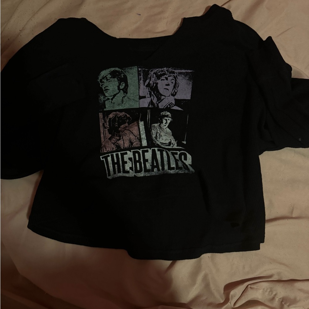 H&M black vintage Beatles shirts M